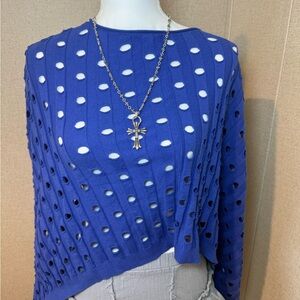 Chic Blue Cut-Out Crop Top
